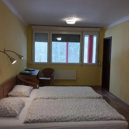 Мотель Gas Truck Centrum Holic